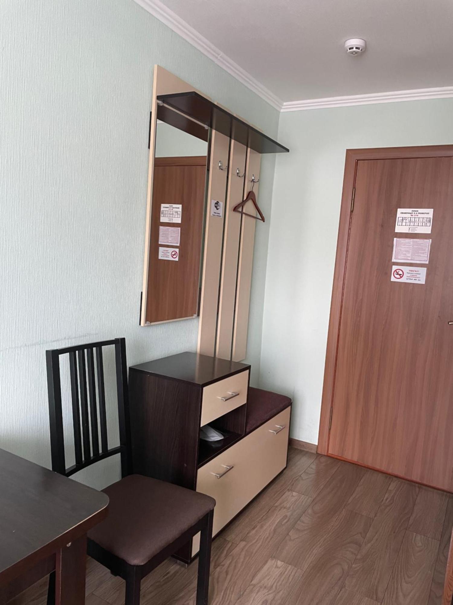 Готель "Дубно" Szoba fotó